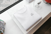 T-Shirt Unisex Ricamata 100% Cotone – Confortevole – Design Sa vot-Biiply