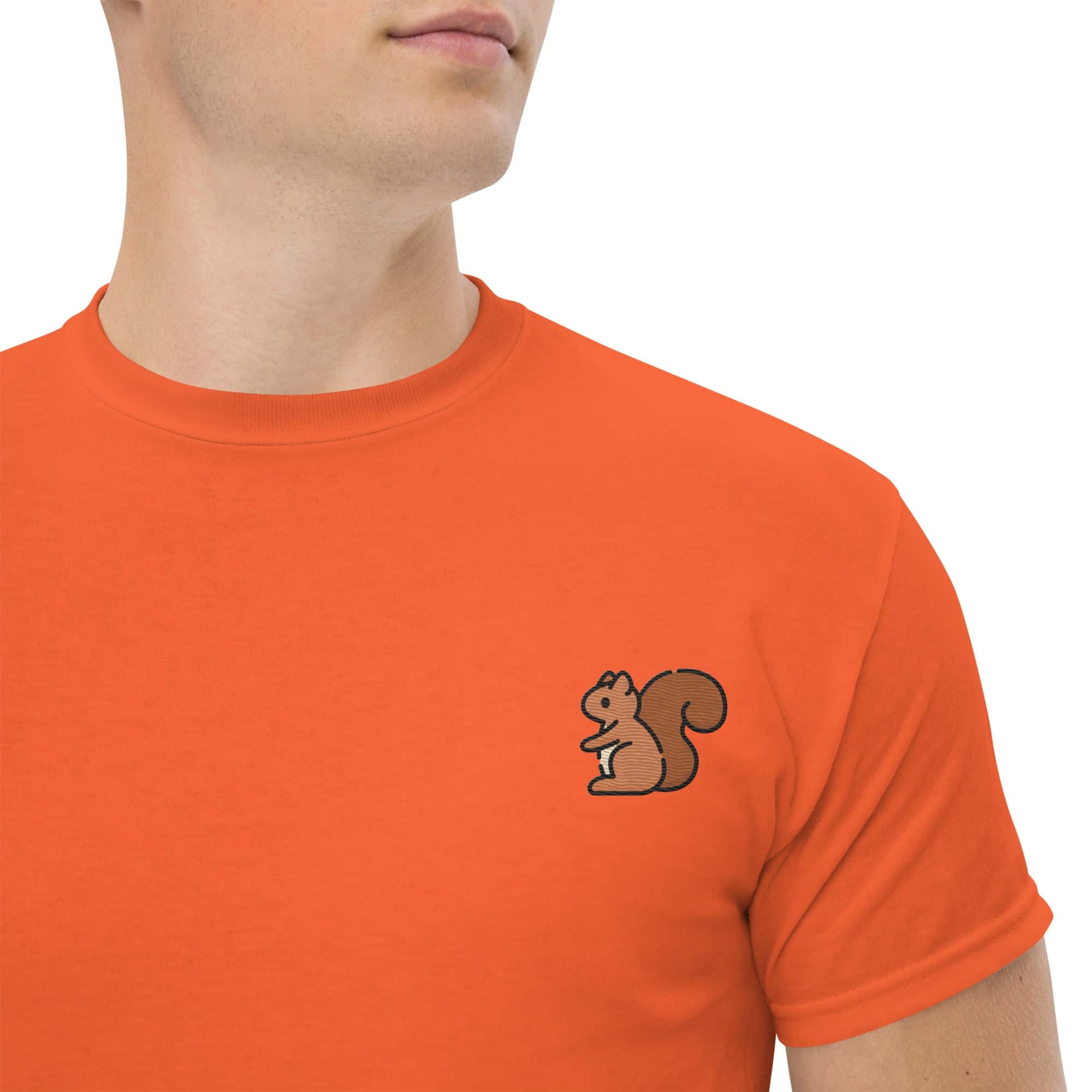 T-Shirt Unisex Ricamata 100% Cotone – Confortevole – Design Scoiattolo-Biiply