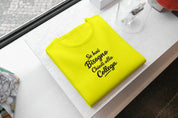 T-Shirt Unisex Ricamata 100% Cotone – Confortevole – Design Se hai Bisogno Chiedi alla Collega-Biiply