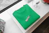 T-Shirt Unisex Ricamata 100% Cotone – Confortevole – Design Swoosh + Astronauta
