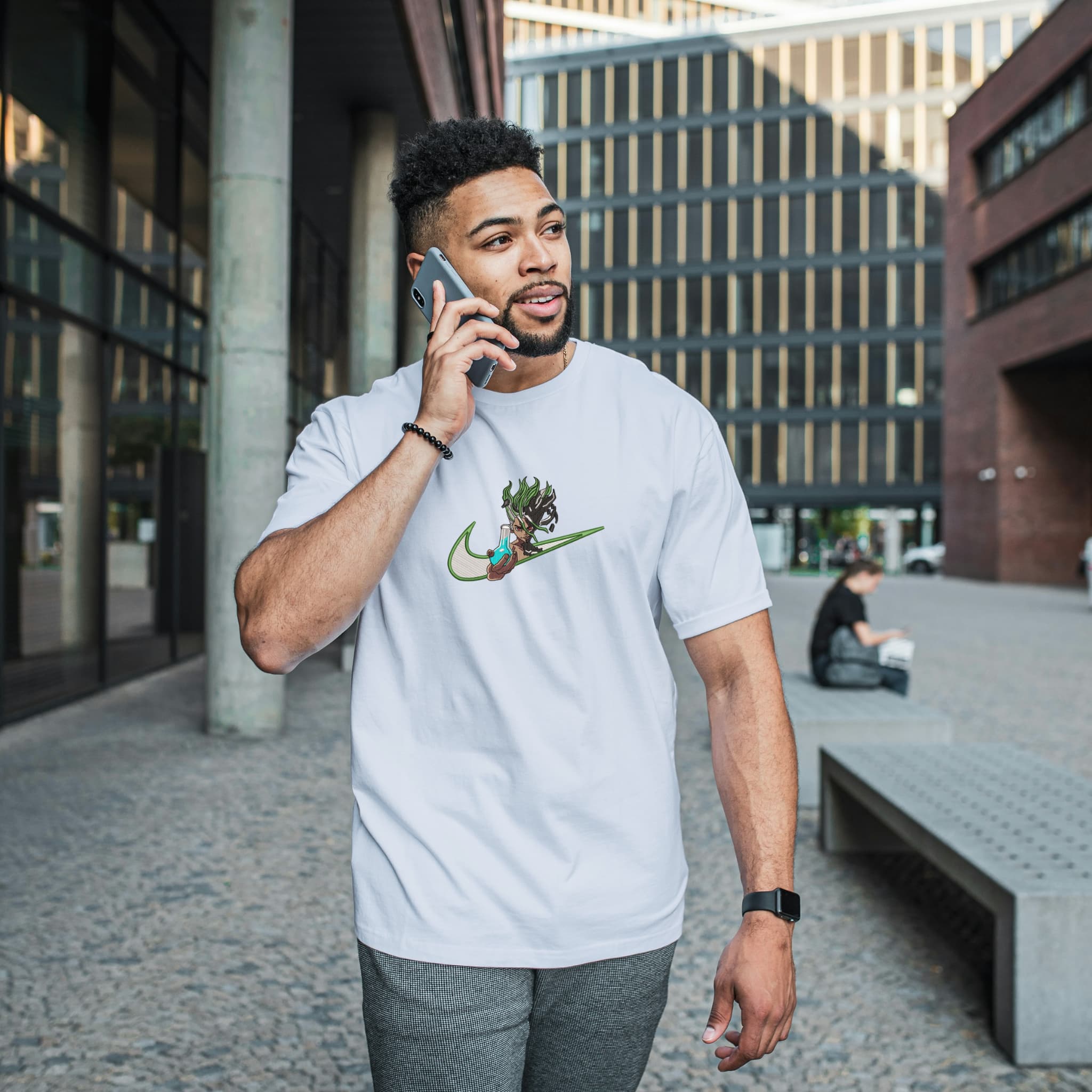 Camiseta Unisex Bordada 100% Algodón – Cómoda – Diseño Swoosh Dr.stone