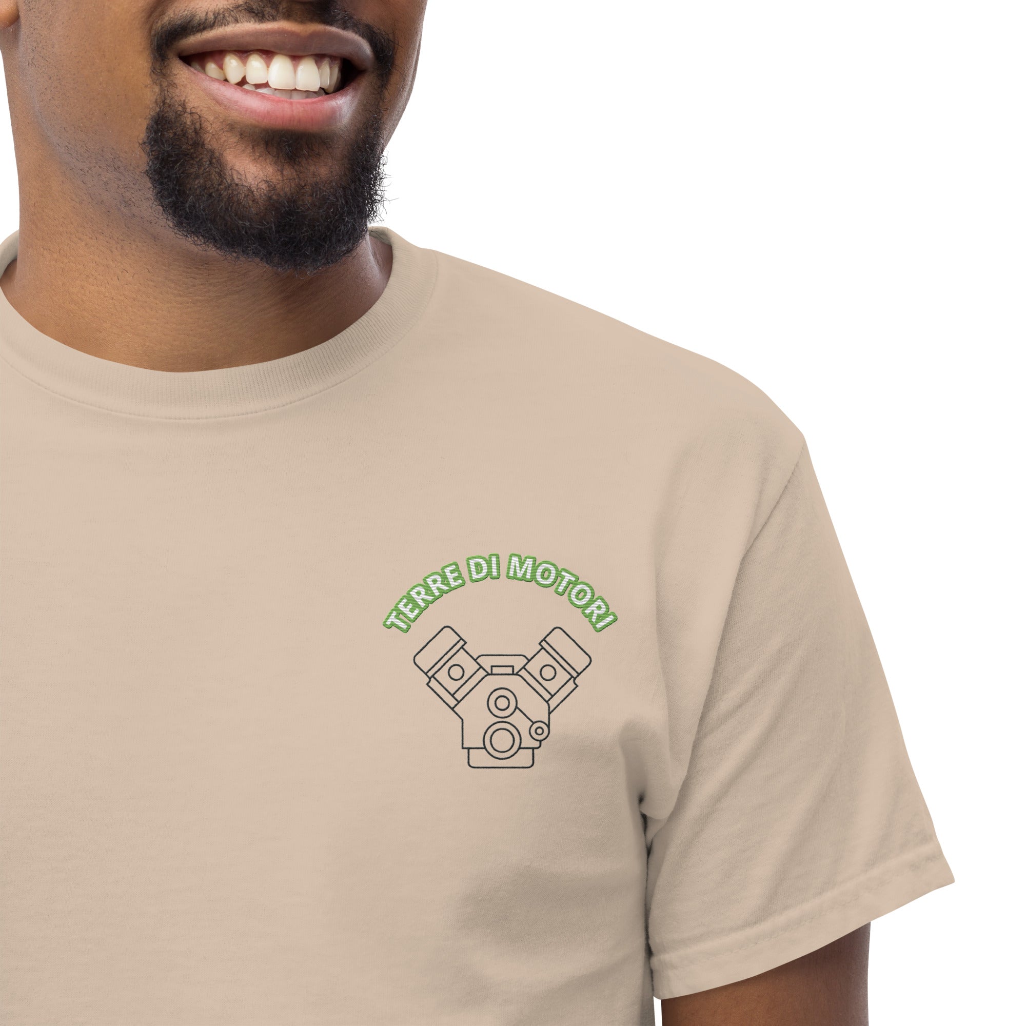 T-Shirt Unisex Ricamata 100% Cotone – Confortevole – Design Terre di Motori-Biiply