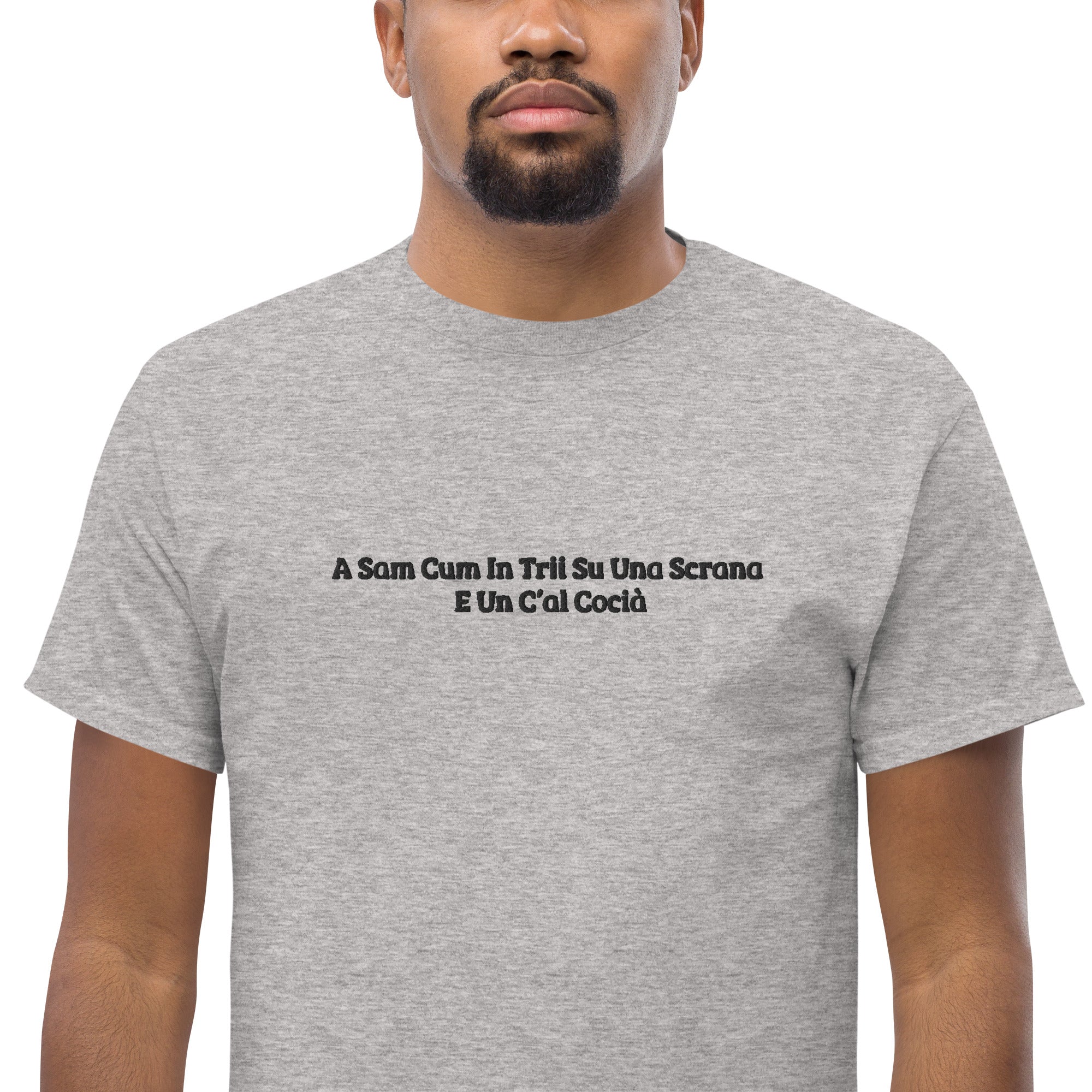 T-Shirt Unisex Ricamata 100% Cotone – Confortevole – Design Una Scrana-Biiply