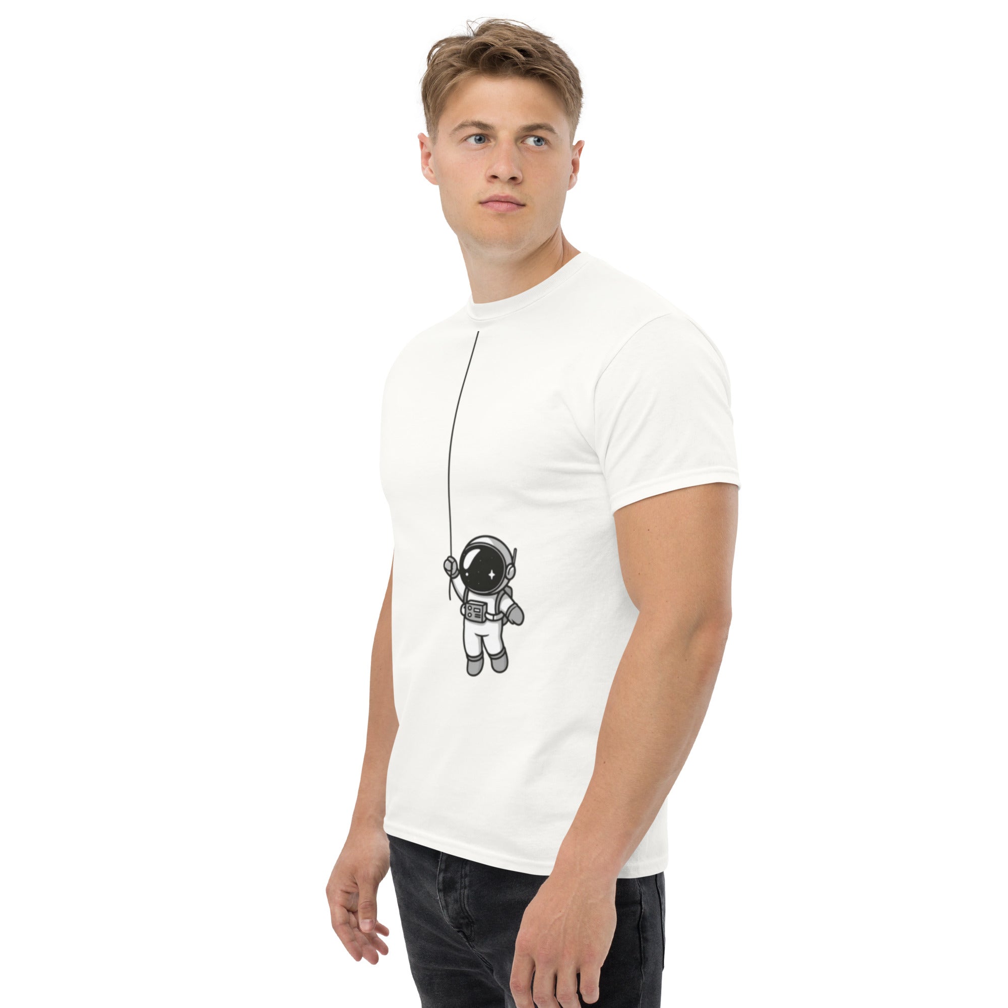 T-Shirt Unisex Stampata 100% Cotone – Confortevole – Design Astronauta Appeso-Biiply