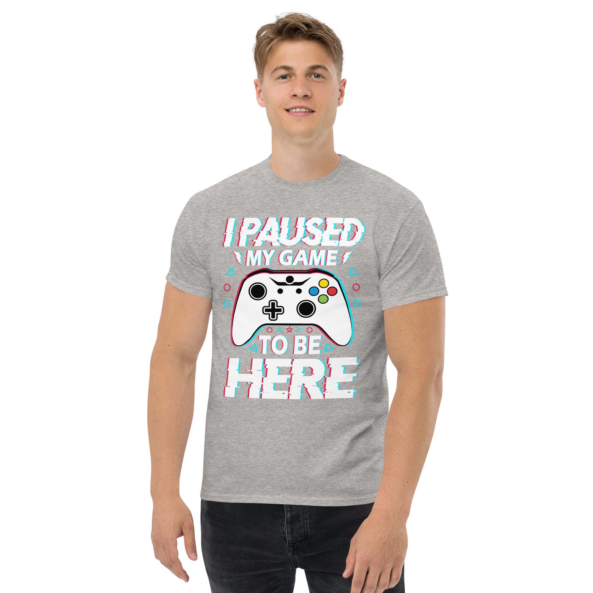T-Shirt Unisex Stampata 100% Cotone – Confortevole – Design I'm Paused My Game To Be Here-Biiply