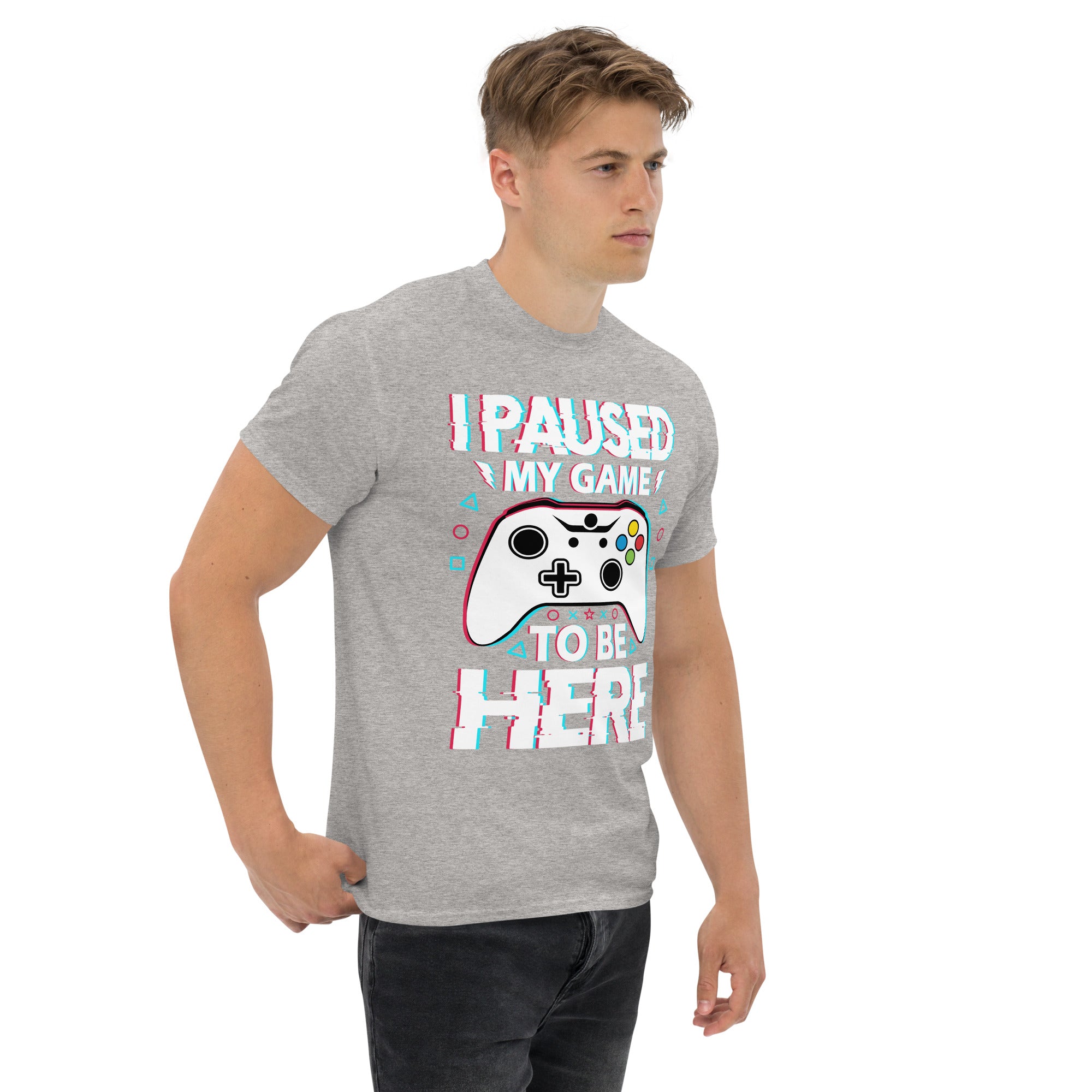 T-Shirt Unisex Stampata 100% Cotone – Confortevole – Design I'm Paused My Game To Be Here-Biiply