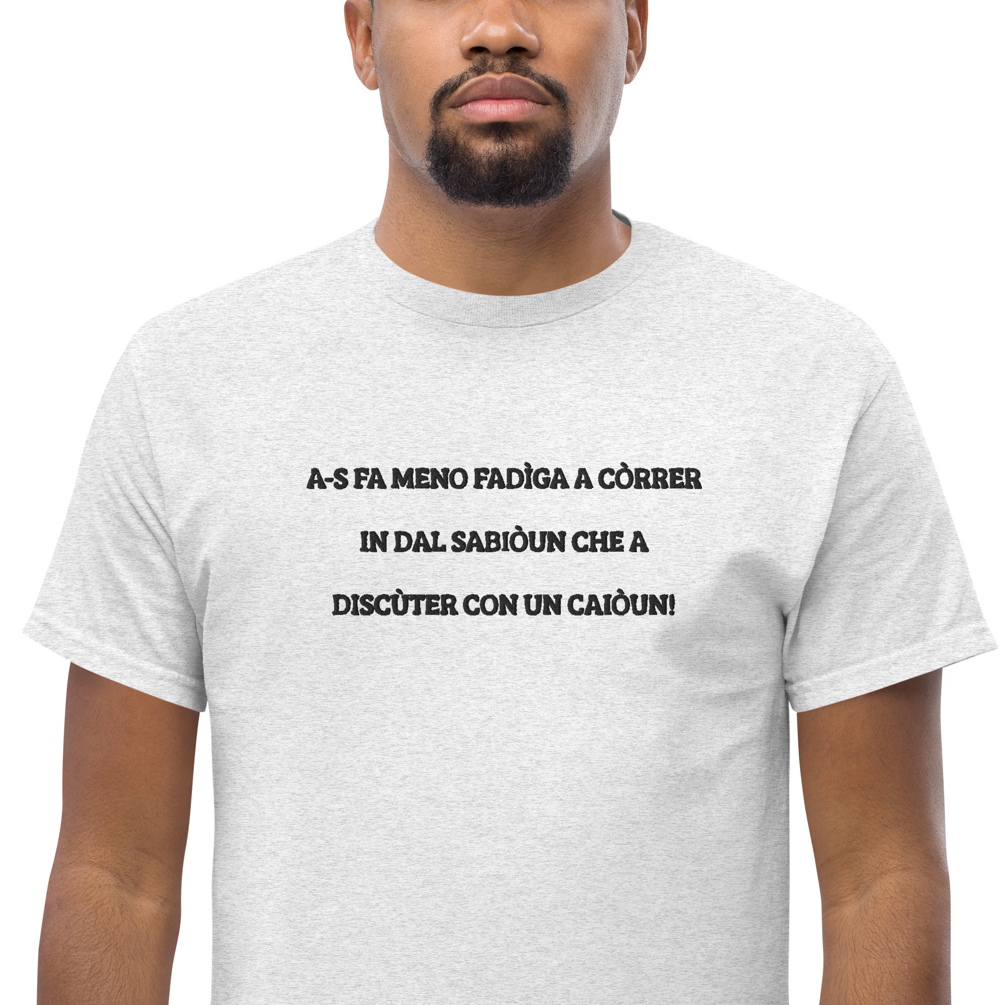 T-shirt Unisex Ricamata Discùter Con Un Caiòun!