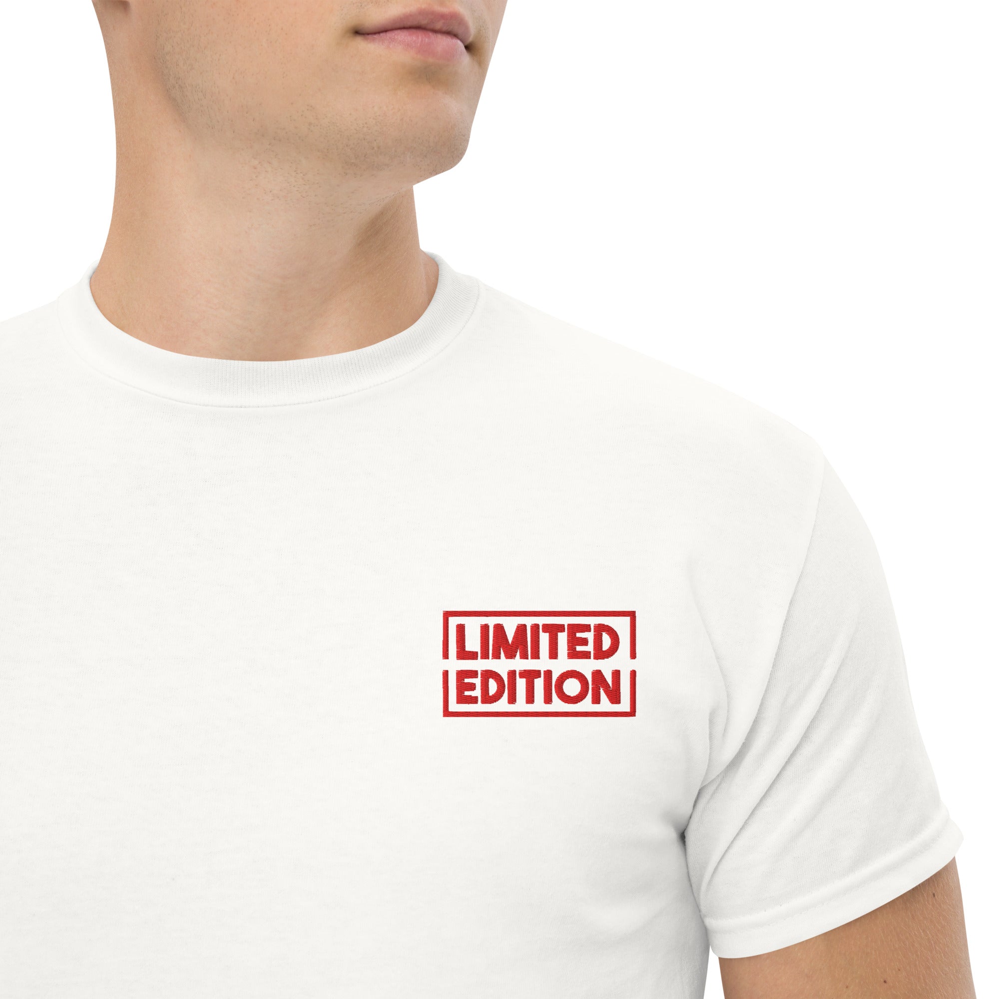 T-shirt Ricamata Unisex – 100% Cotone – Stile Streetwear e Confortevole – Limited Edition Minimal