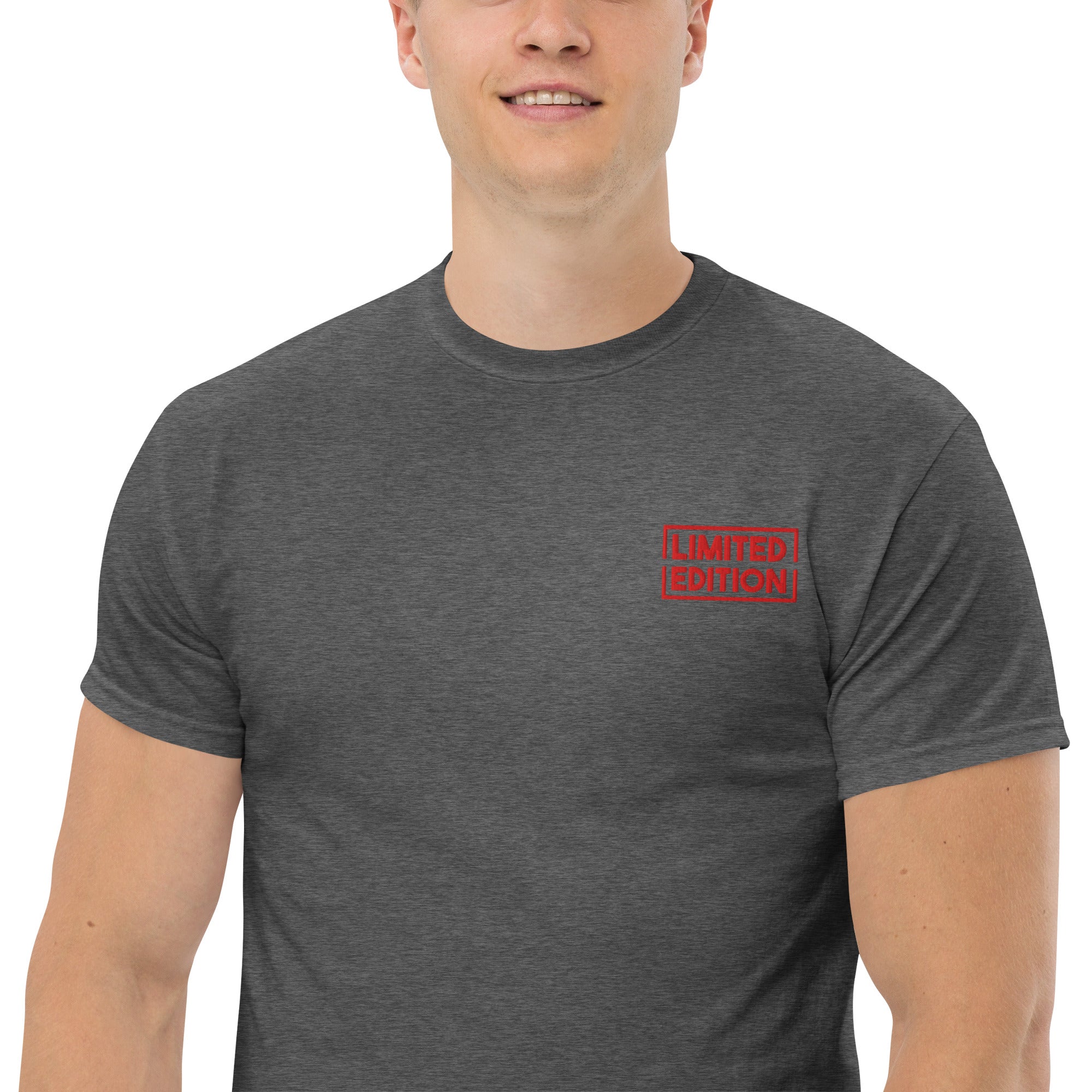 T-shirt Ricamata Unisex – 100% Cotone – Stile Streetwear e Confortevole – Limited Edition Minimal