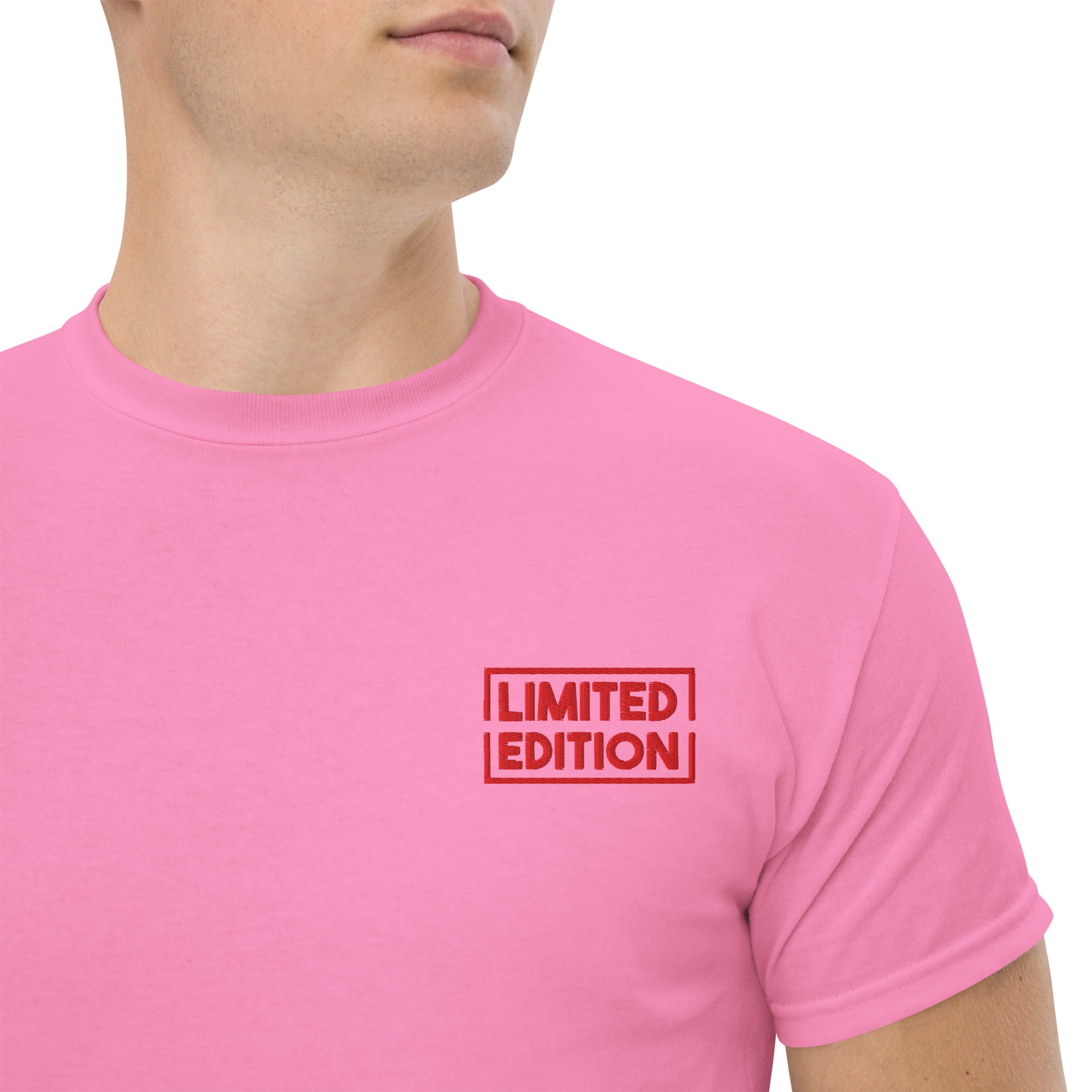 T-shirt Ricamata Unisex – 100% Cotone – Stile Streetwear e Confortevole – Limited Edition Minimal