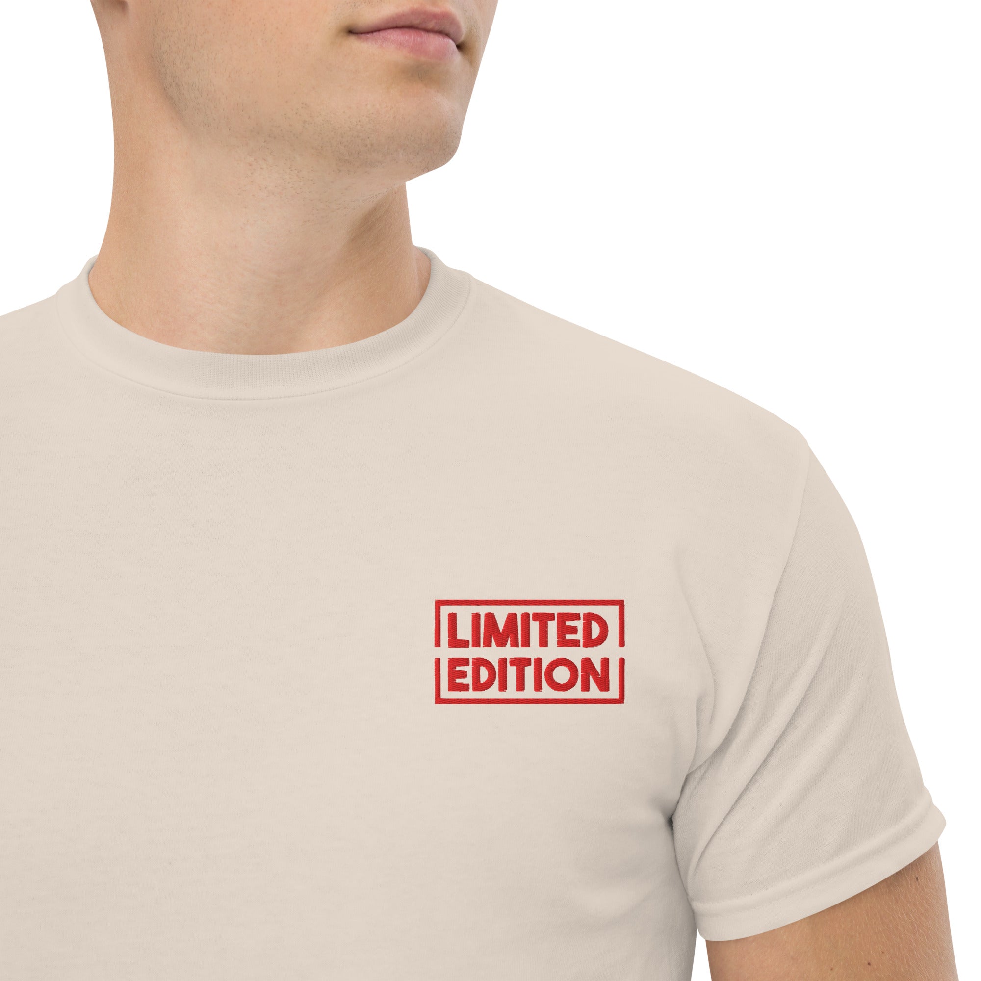 T-shirt Ricamata Unisex – 100% Cotone – Stile Streetwear e Confortevole – Limited Edition Minimal