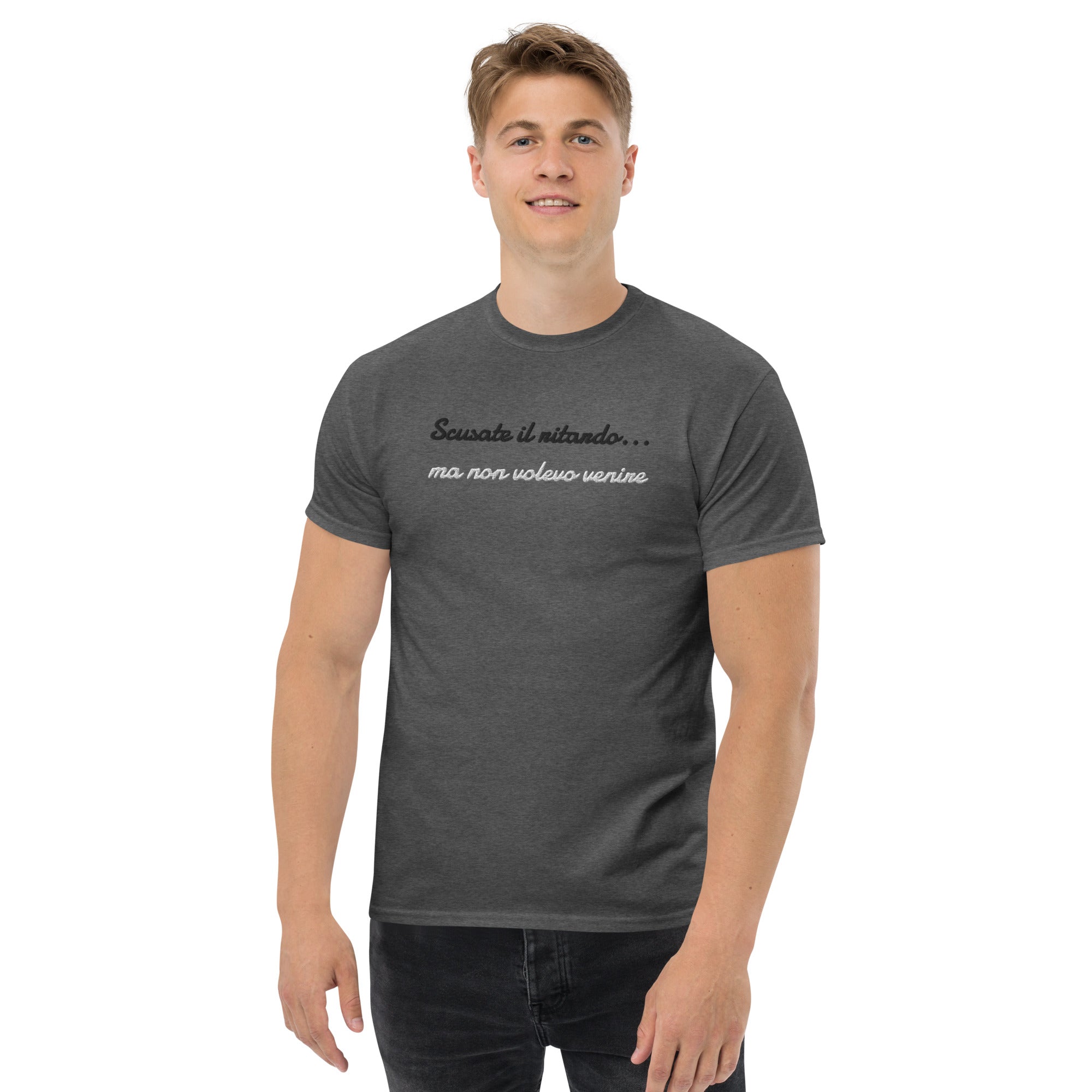 T-shirt Ricamata Unisex – 100% Cotone – Stile Streetwear e Confortevole – Scusate il ritardo ma non volevo venire-Biiply