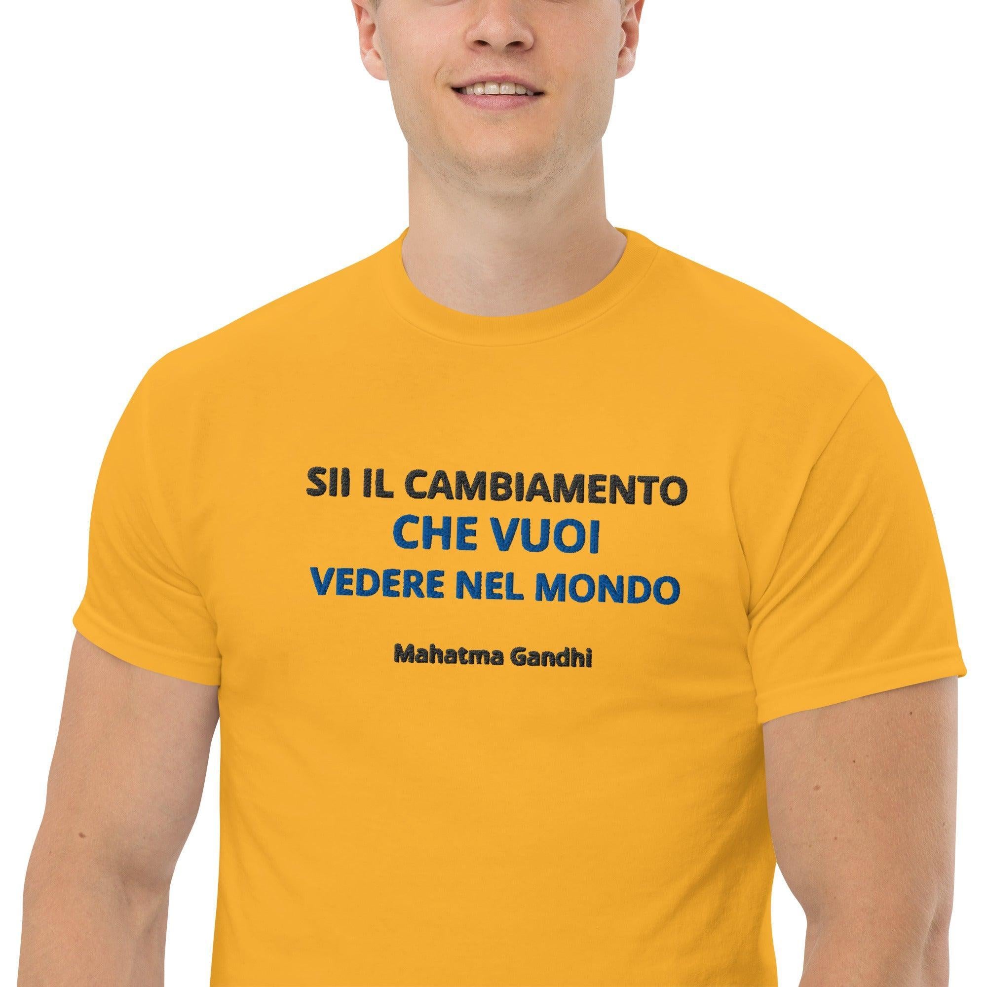 T-shirt Ricamata Unisex – 100% Cotone – Stile Streetwear e Confortevole – Sii il cambiamento che vuoi vedere nel mondo