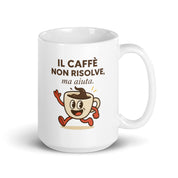 Tazza in Ceramica Stampata – Adatta a Microonde e Lavastoviglie – Idea Regalo - Design Il Caffè Non Risolve ma aiuta-Biiply