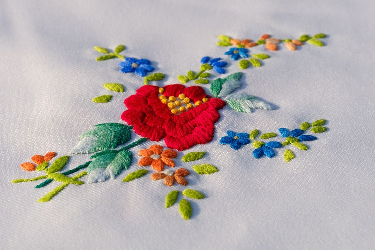 embroidery-3524900_1280