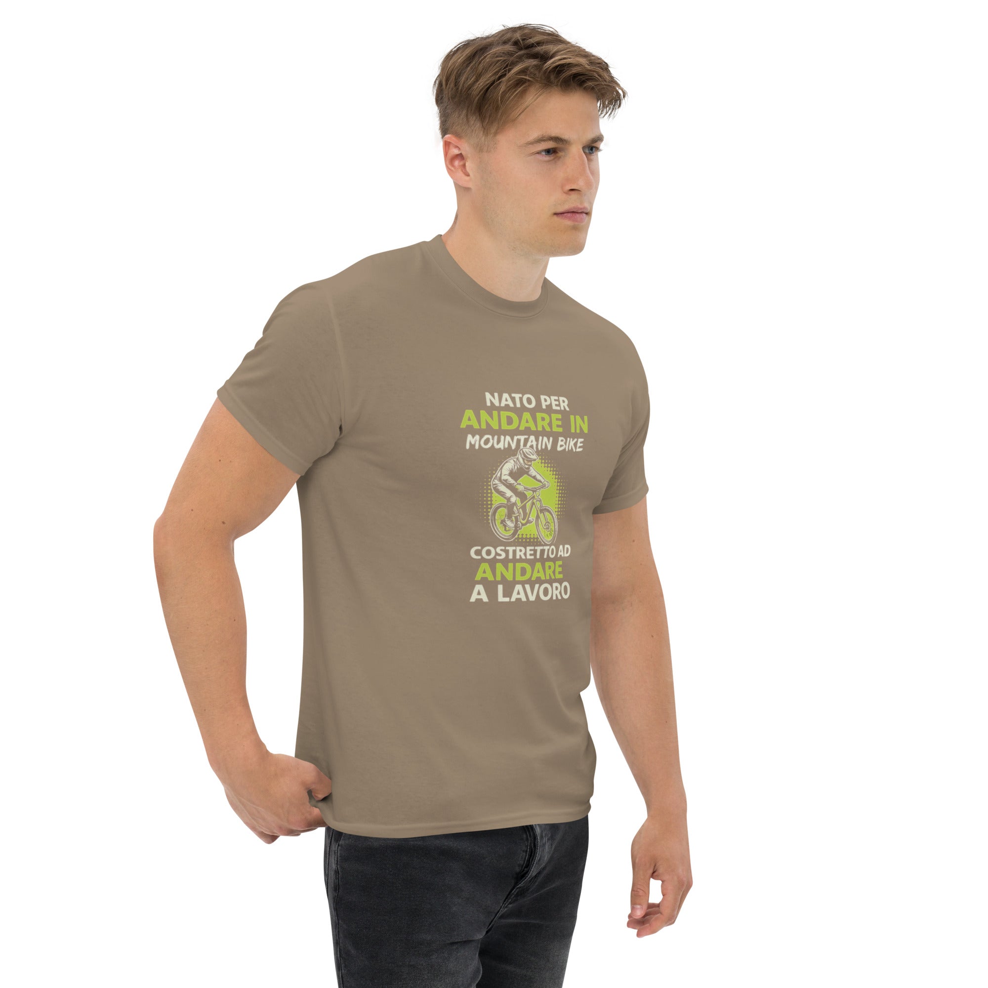 T-shirt Unisex Nato per Andare in Mountain Bike Costretto ad andare a Lavoro-DTG-Biiply-Biiply