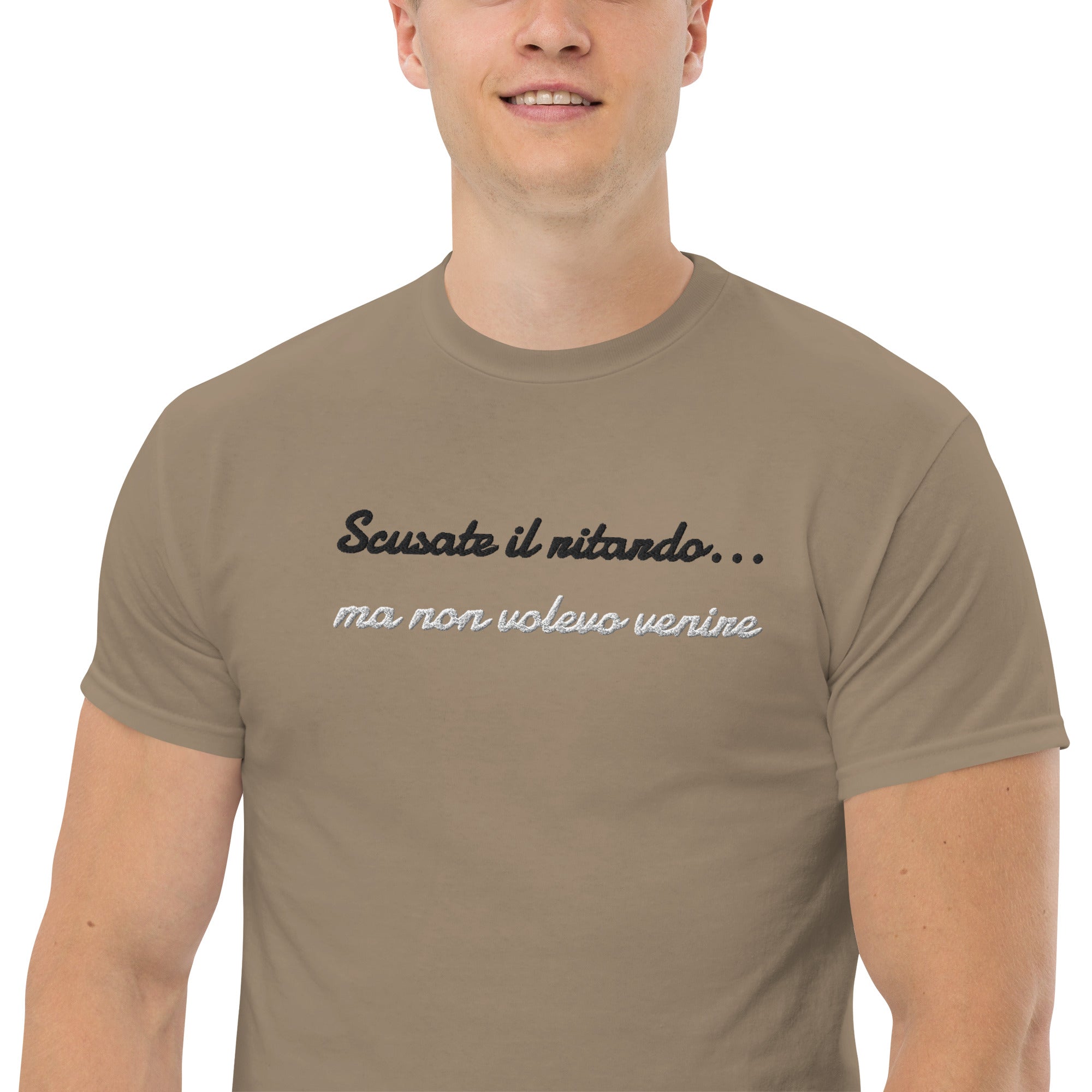 T-shirt Ricamata Unisex Scusate il ritardo ma non volevo venire-Ricamati-Biiply-Biiply