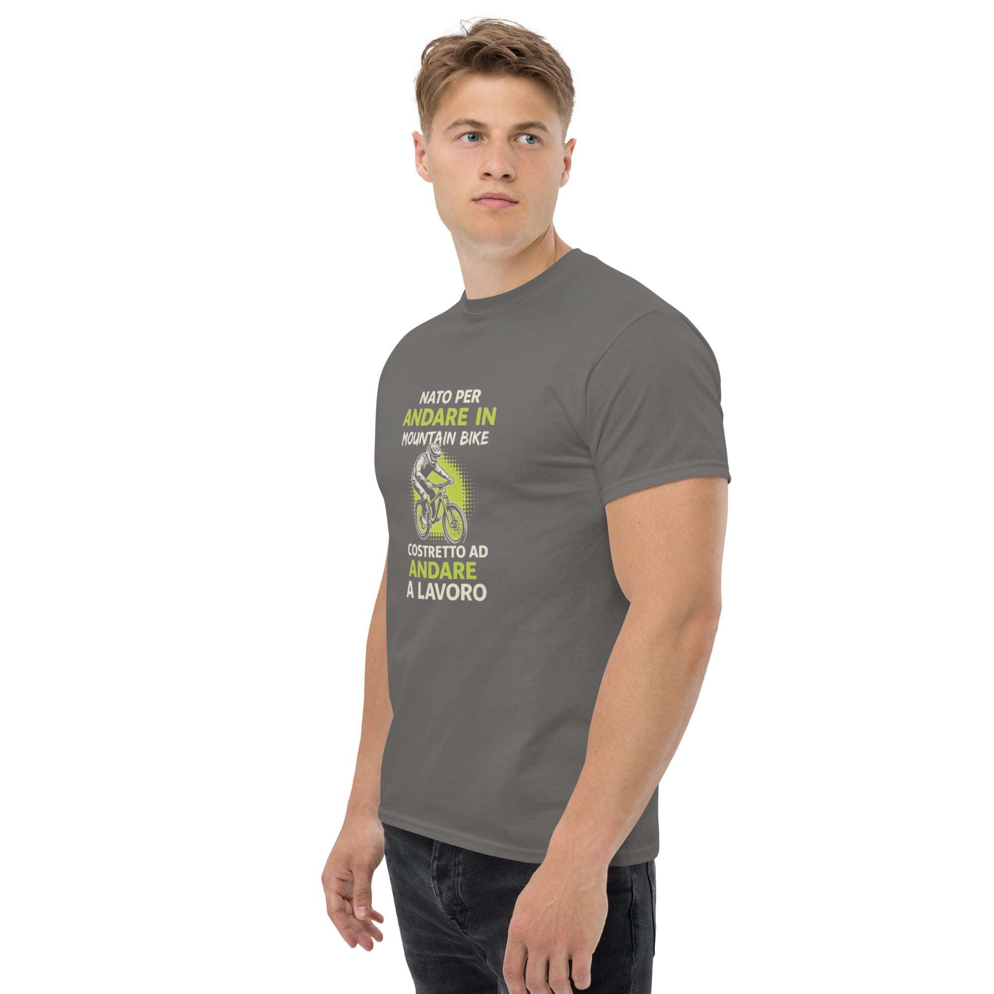 T-shirt Unisex Nato per Andare in Mountain Bike Costretto ad andare a Lavoro-DTG-Biiply-Biiply