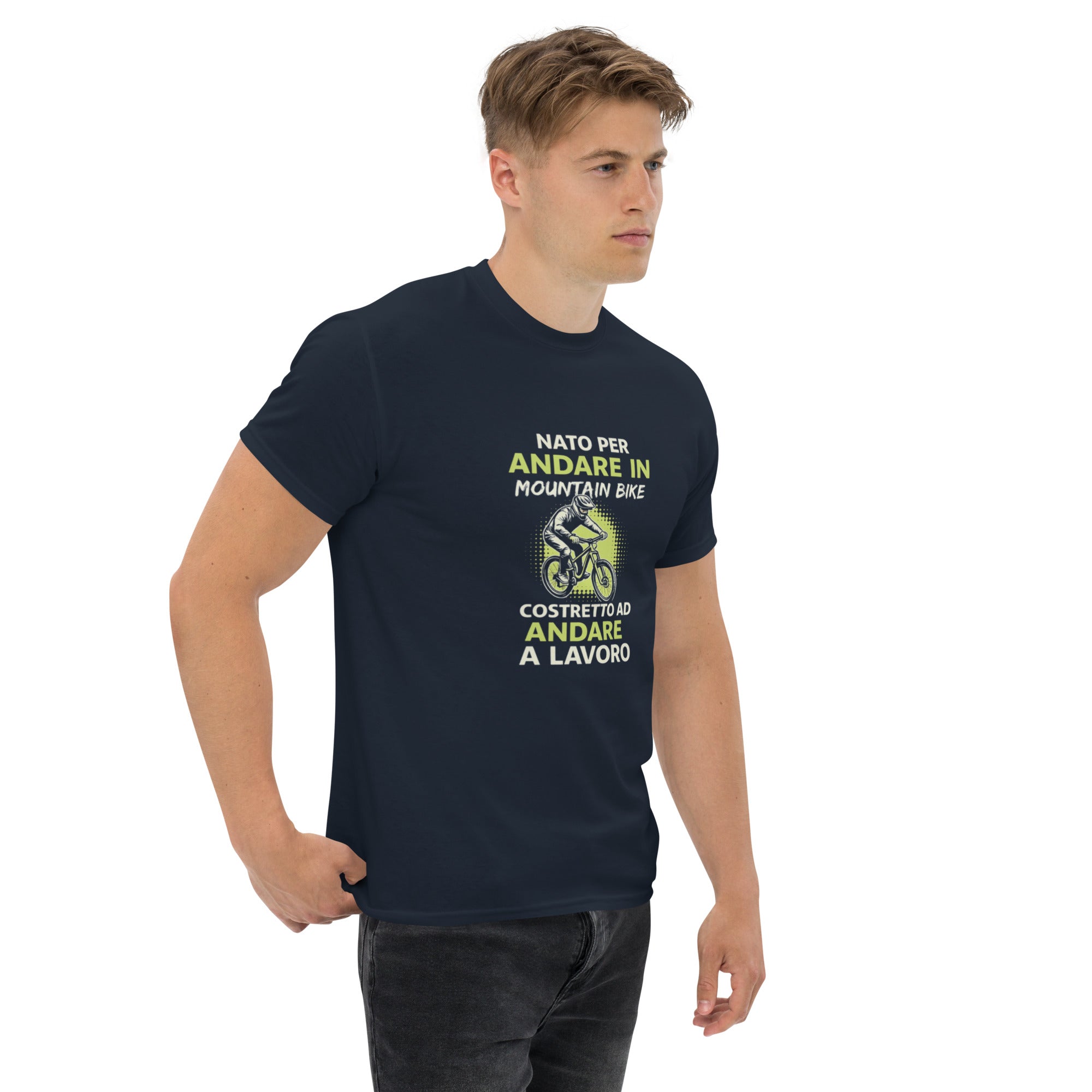 T-shirt Unisex Nato per Andare in Mountain Bike Costretto ad andare a Lavoro-DTG-Biiply-Biiply