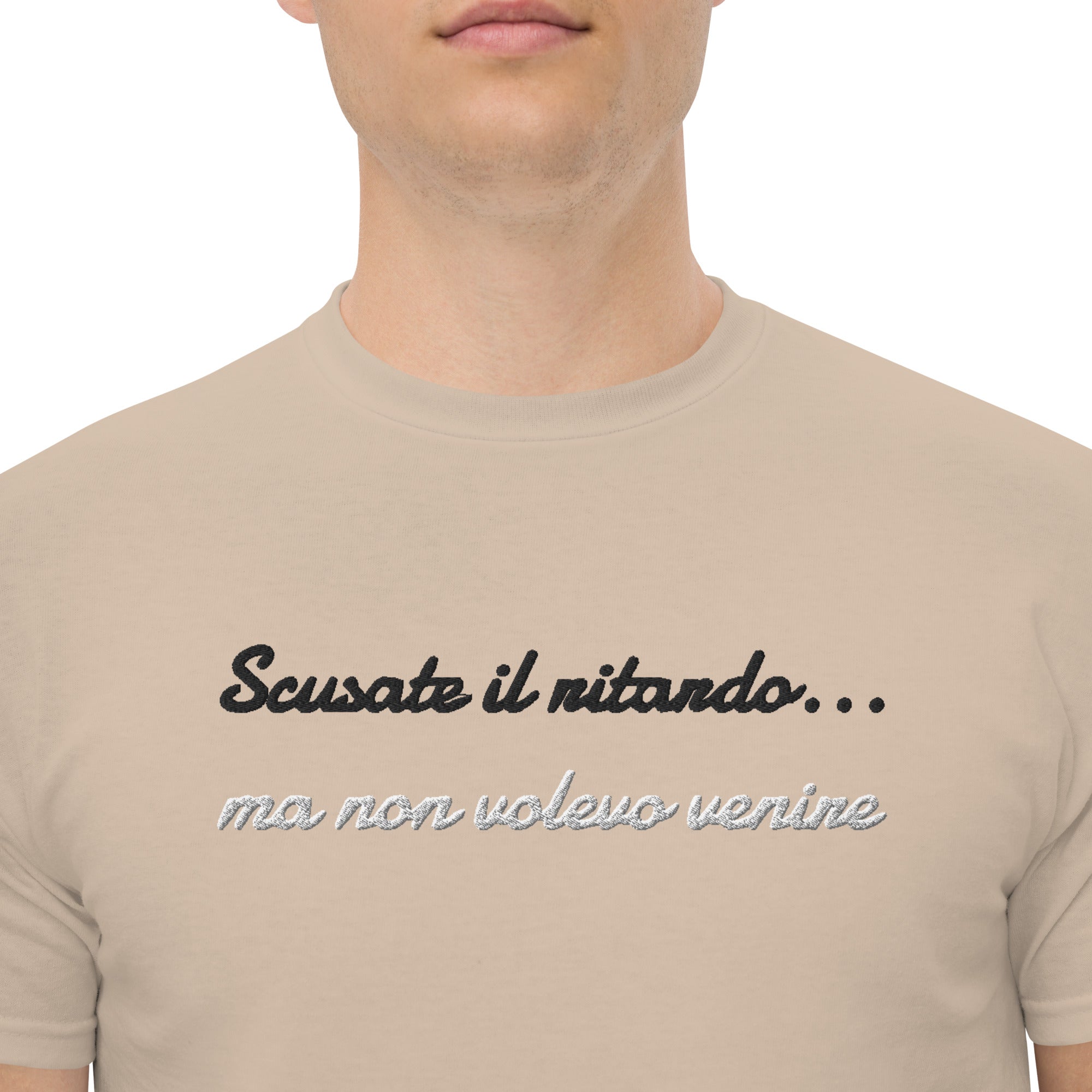 T-shirt Ricamata Unisex Scusate il ritardo ma non volevo venire-Ricamati-Biiply-Sabbia-S-Biiply