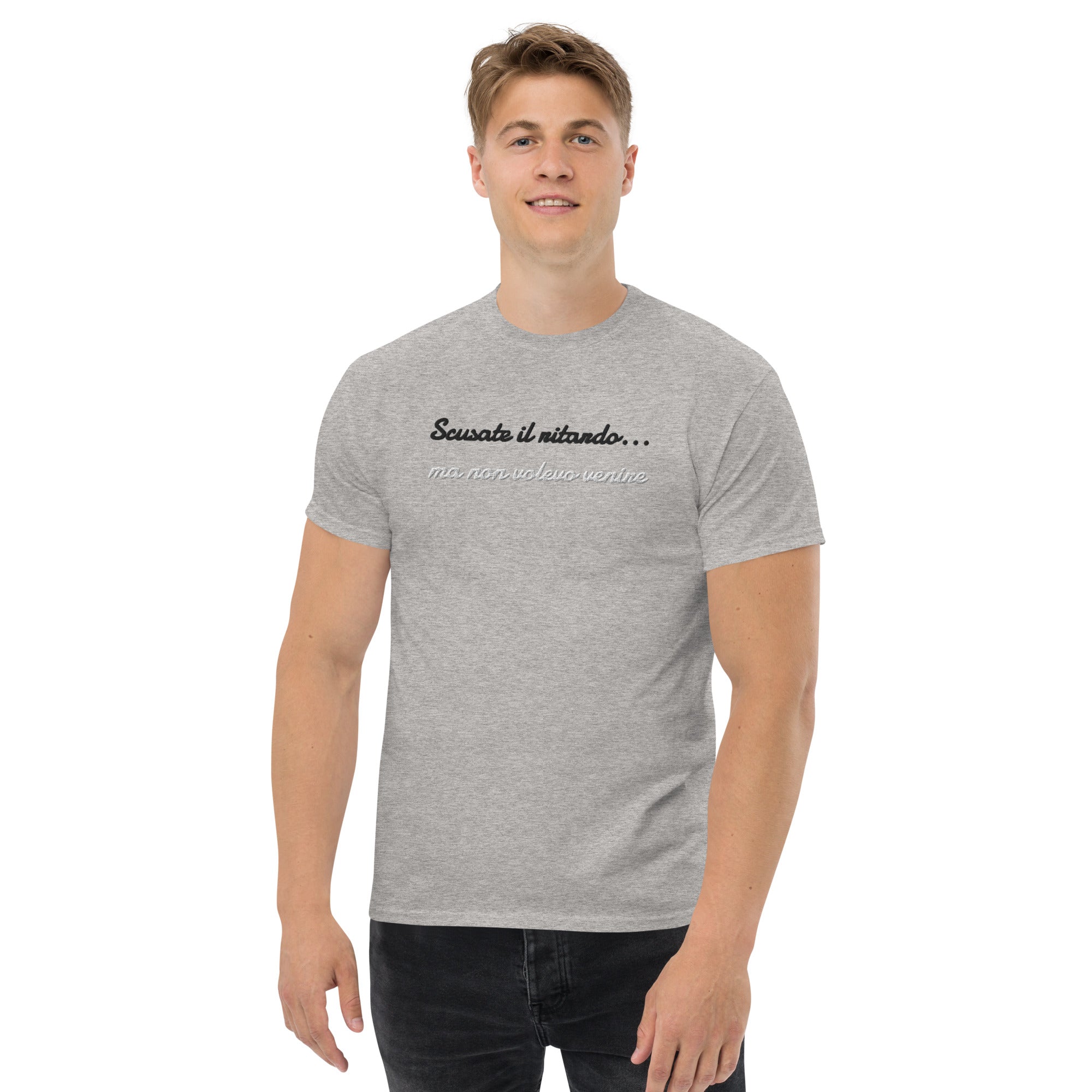 T-shirt Ricamata Unisex Scusate il ritardo ma non volevo venire-Ricamati-Biiply-Biiply